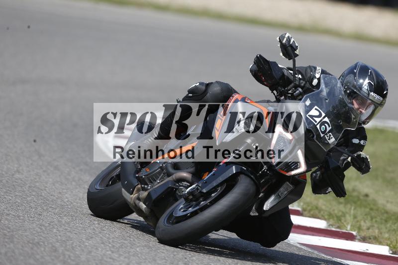 /Archiv-2025/49 26.08.2025 Cornu Master School ADR/gruen-vert/26